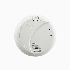 First Alert 3 Hardwired Smoke Detector with Photoelectric Sensor, New in Box